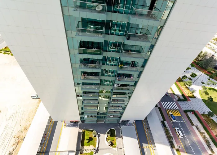 Deluxe One Bedroom Apartment For Rent In Dubai Al Barsha South